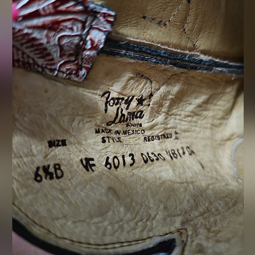 Tony Lama Brown Rose Boots - Picture 8 of 13